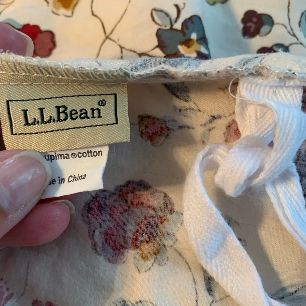 L.L. Bean Floral Duvet Cover with Red and Blue Accents